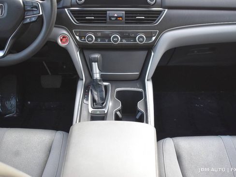 Used 2018 Honda Accord EX image 27
