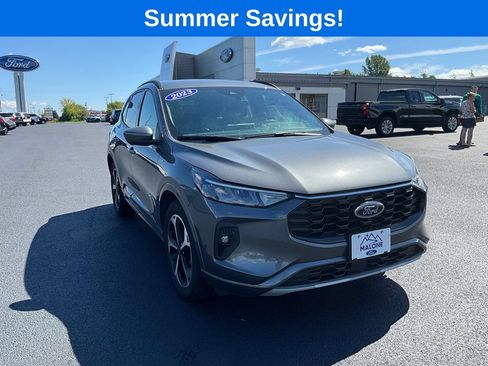 Certified 2023 Ford Escape ST-Line Select w/ Tech Pack #2 AWD/4WD image 9