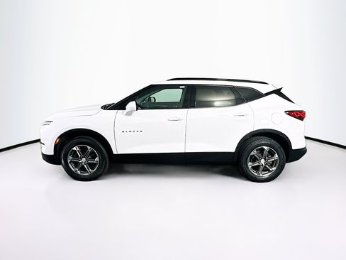Used 2023 Chevrolet Blazer LT w/ Convenience Package FWD image 4