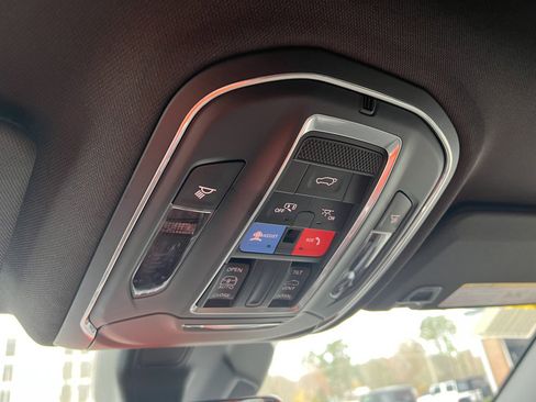 New 2025 Jeep Grand Cherokee L Altitude image 30