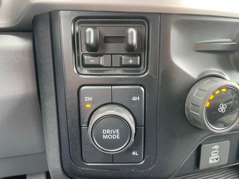 Used 2024 Ford F250 XLT image 47