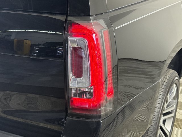 Used 2017 GMC Yukon Denali w/ Open Road Package RWD image 33