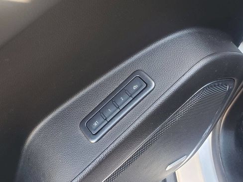 Used 2020 Chevrolet Tahoe LT image 12