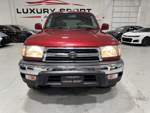 Used 2000 Toyota 4Runner SR5 AWD/4WD image 8