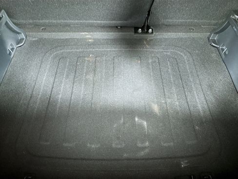 Used 2025 Kia Soul LX image 32