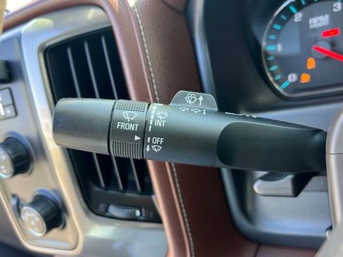 Used 2015 Chevrolet Silverado 2500 High Country w/ Duramax Plus Package image 21