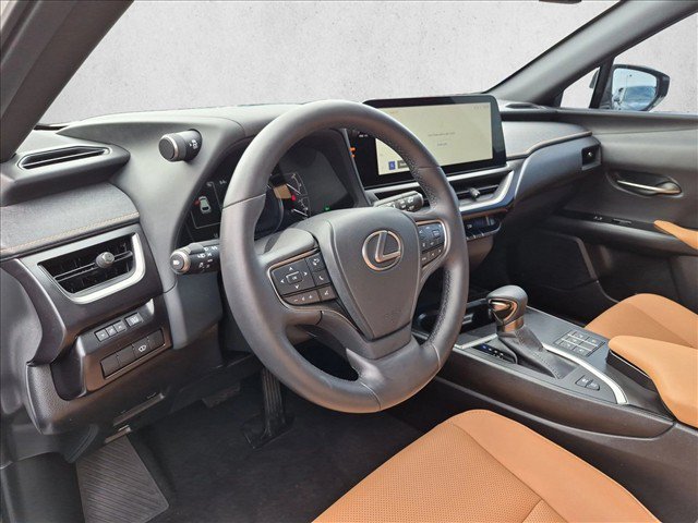 Used 2024 Lexus UX 250h FWD w/ Premium Package image 10