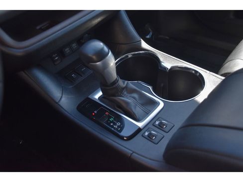Used 2019 Toyota Highlander XLE AWD/4WD image 37