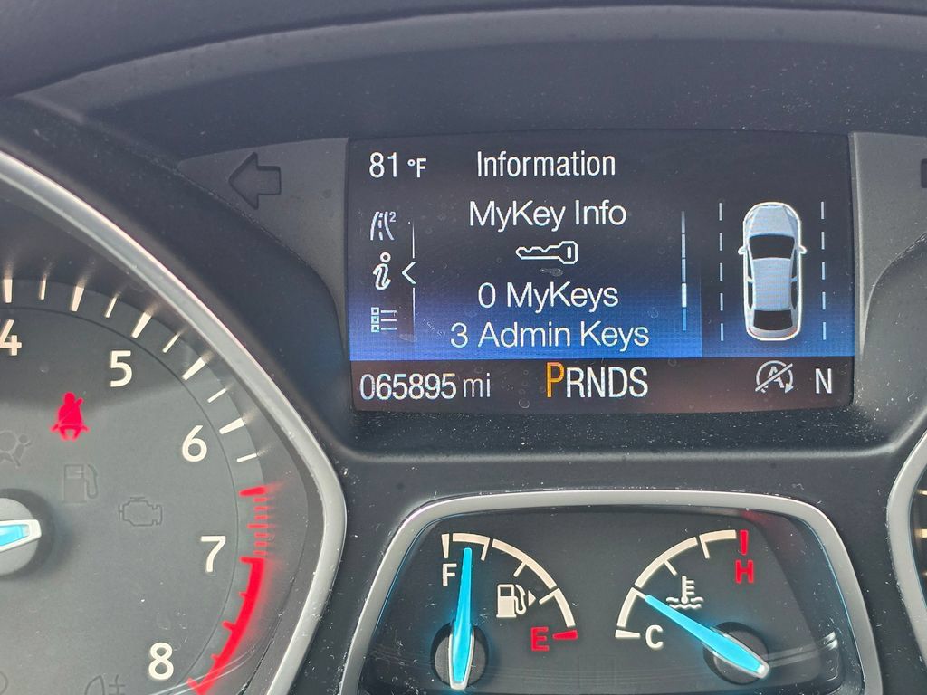 Used 2017 Ford Escape Titanium w/ Equipment Group 301A FWD image 10