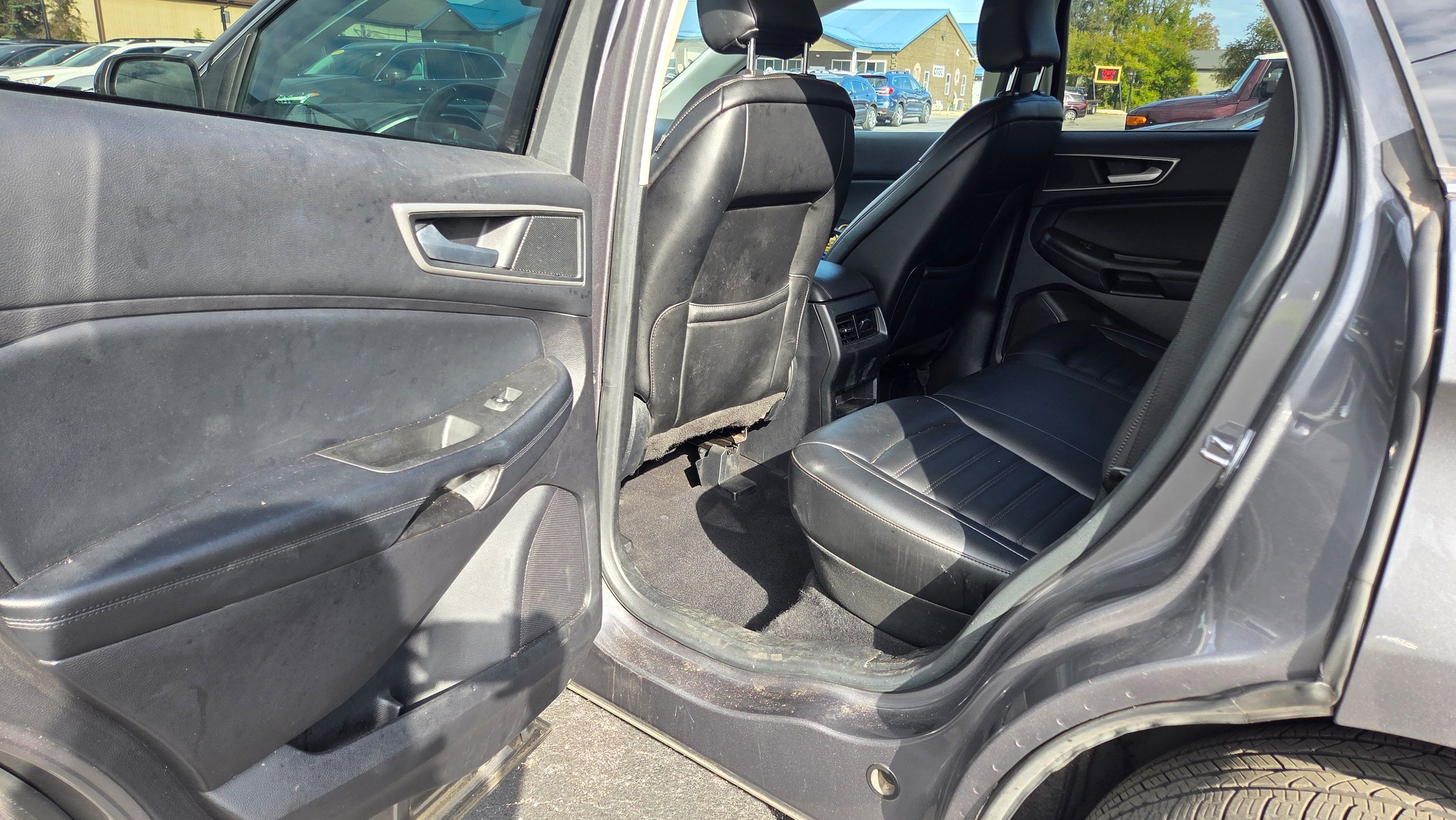Used 2021 Ford Edge SEL w/ Convenience Package AWD/4WD image 12