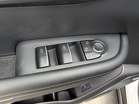 Used 2026 Buick Enclave Sport Touring AWD/4WD image 15