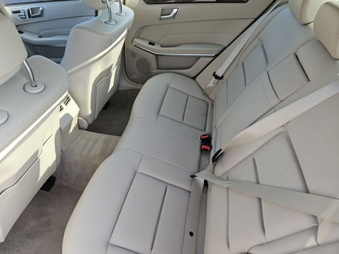 Used 2016 Mercedes-Benz E 350 Sedan image 28