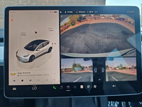 Used 2023 Tesla Model 3 Standard Range image 41