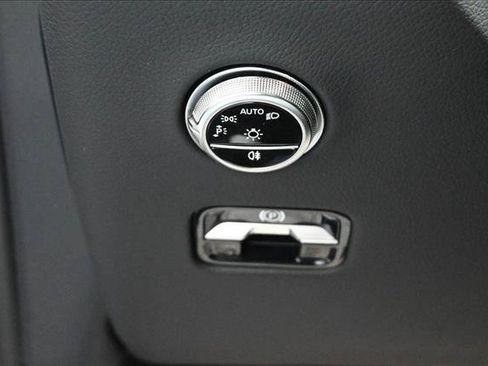 Certified 2026 Mercedes-Benz GLC 300 4MATIC image 10