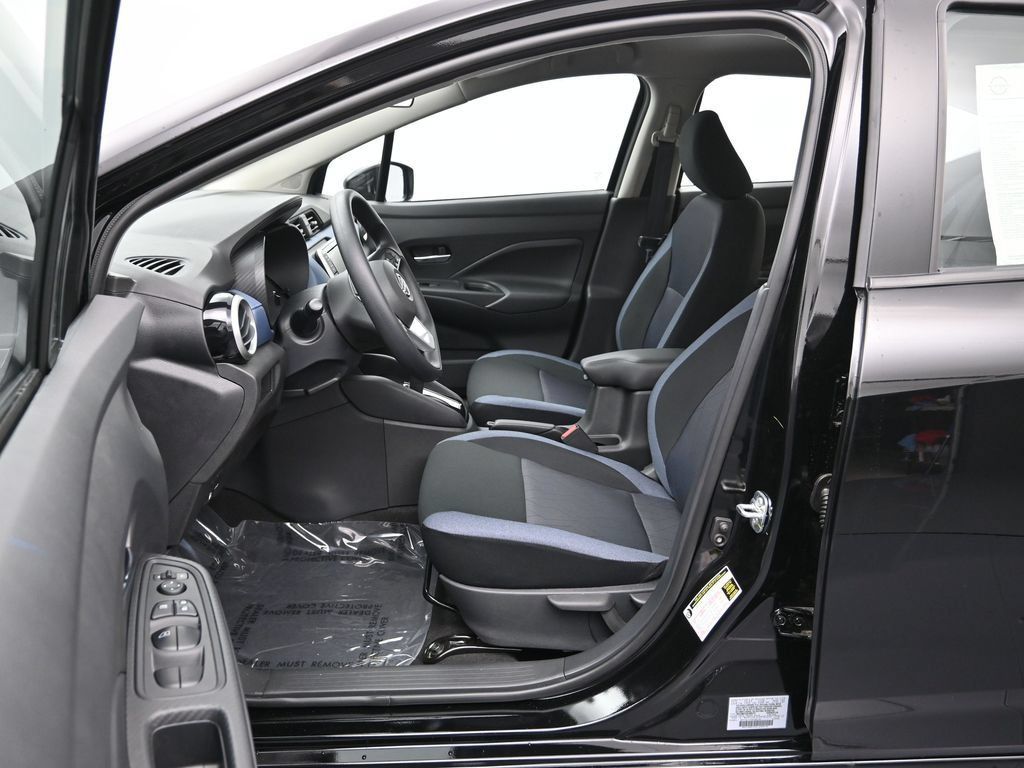 New 2025 Nissan Versa SV w/ Trunk Package FWD image 13