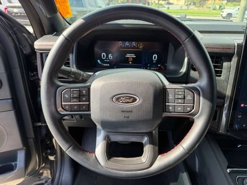 Used 2024 Ford Expedition Limited AWD/4WD image 21