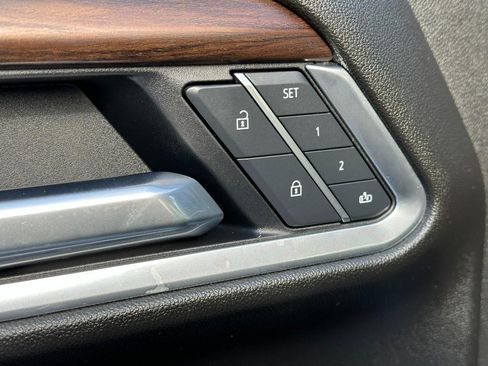 Certified 2025 GMC Sierra 2500 SLT image 17