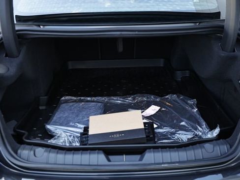 New 2024 Jaguar XF R-Dynamic SE image 40