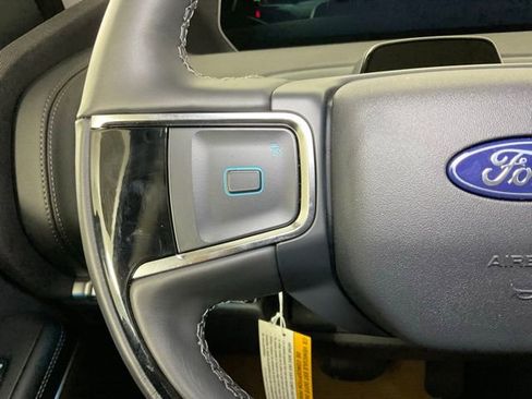 New 2025 Ford Expedition Max Platinum w/ Driver's Package image 26