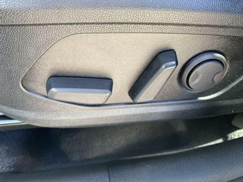 Used 2025 Kia Sorento EX w/ Panoramic Sunroof Package AWD/4WD image 12