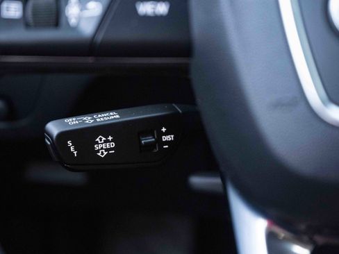 Used 2021 Audi Q5 Premium Plus w/ Premium Plus Package image 25