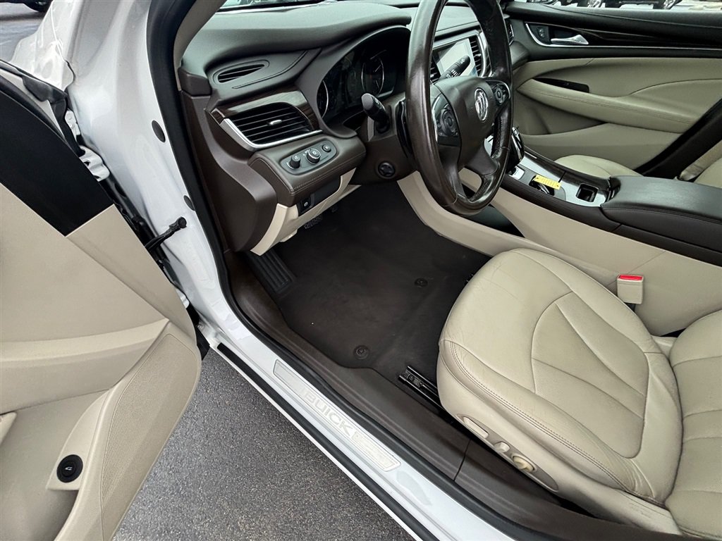 Used 2018 Buick LaCrosse Essence FWD image 14