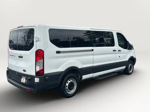 Used 2017 Ford Transit 350 XL image 4