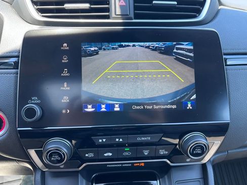 Used 2018 Honda CR-V Touring image 10