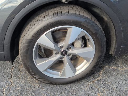 Used 2022 Audi Q5 2.0T Premium image 12