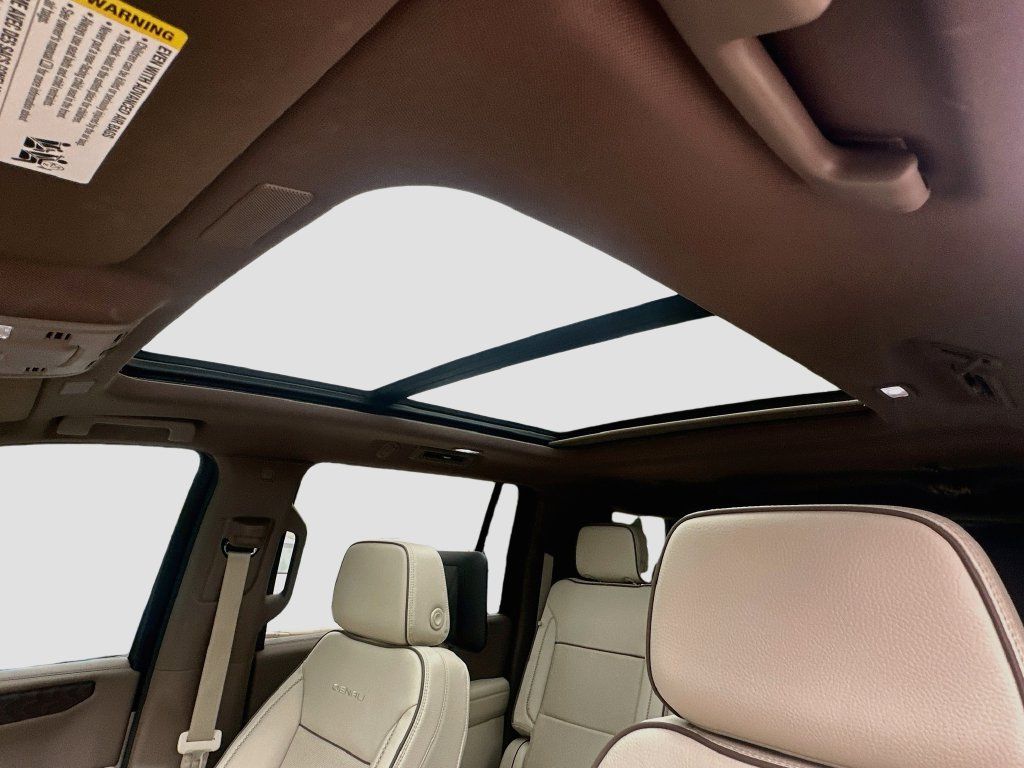 Used 2025 GMC Yukon XL Denali w/ Denali Reserve Package AWD/4WD image 22