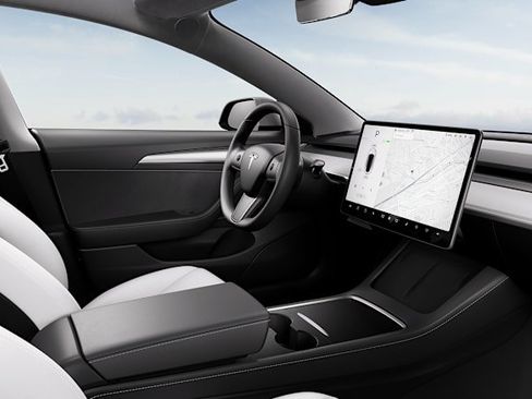 Certified 2022 Tesla Model 3 Performance AWD/4WD image 3
