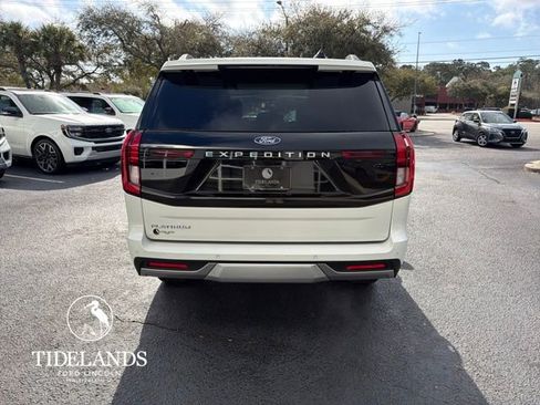 New 2026 Ford Expedition Platinum w/ Platinum Ultimate Package AWD/4WD image 6