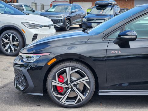 New 2025 Volkswagen GTI SE image 2