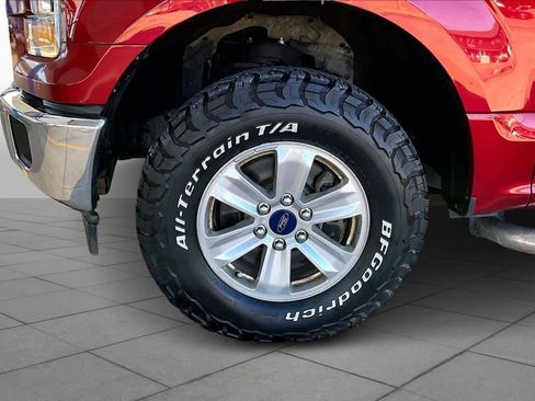 Used 2017 Ford F150 XLT w/ Trailer Tow Package image 10