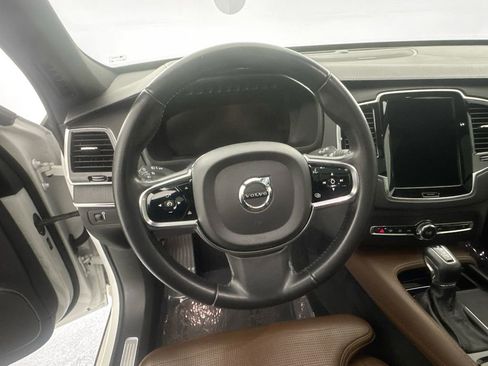 Used 2021 Volvo XC90 T6 Inscription w/ Protection Package Premier image 11