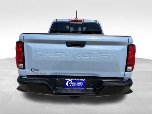 Certified 2025 Chevrolet Colorado W/T image 8