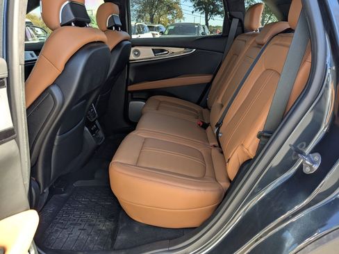 Used 2023 Lincoln Nautilus Black Label w/ Class II Trailer Tow Package image 20