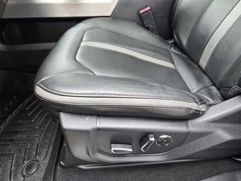 Used 2019 Ford F250 Platinum w/ Platinum Ultimate Package image 22