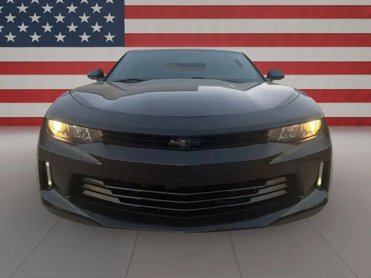 Used 2016 Chevrolet Camaro LT RWD image 3