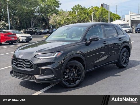 Used 2024 Honda HR-V Sport image 1