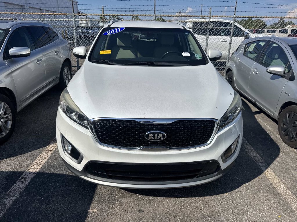 Used 2017 Kia Sorento EX w/ EX Premium Package FWD image 4