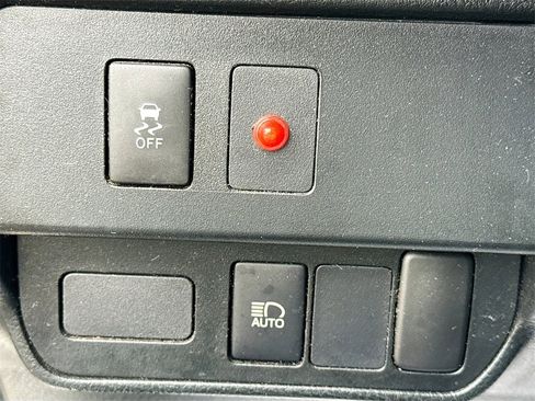 Used 2021 Toyota Tacoma SR image 11