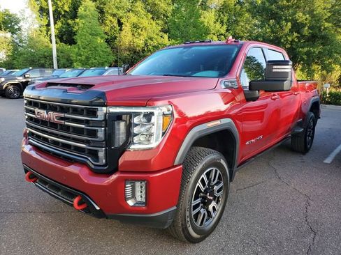 Used 2022 GMC Sierra 2500 AT4 w/ AT4 Premium Plus Package AWD/4WD image 2