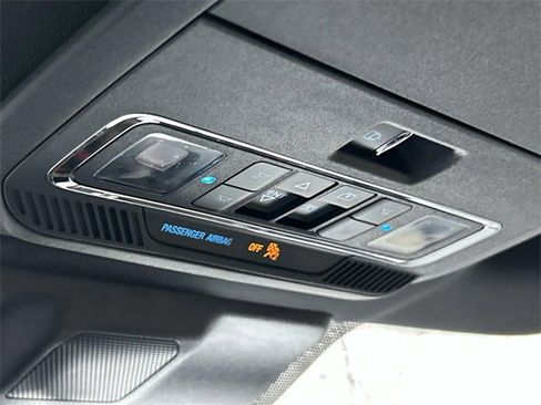 Used 2022 Ford F150 Lariat w/ Equipment Group 502A High image 38