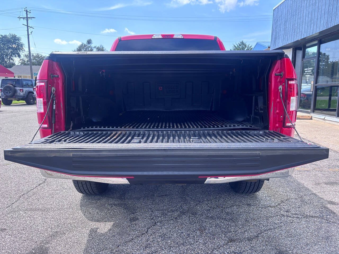 Used 2018 Ford F150 XLT AWD/4WD image 9