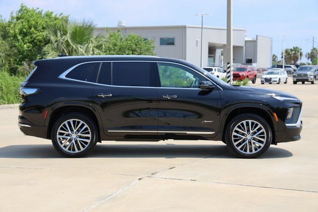 New 2026 Buick Enclave Avenir FWD image 4