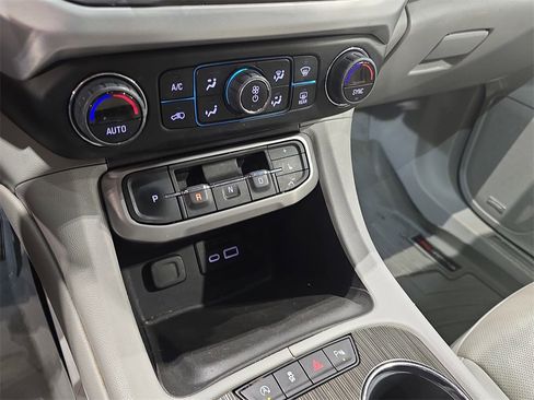 Used 2023 GMC Acadia SLT w/ Technology Package image 25