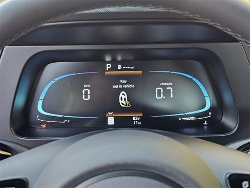 Certified 2026 Hyundai Elantra Sport image 8