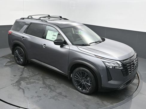 New 2026 Nissan Pathfinder SL w/ SL Premium Package FWD image 32