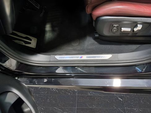 Used 2022 BMW X6 xDrive40i w/ M Sport Package AWD/4WD image 12